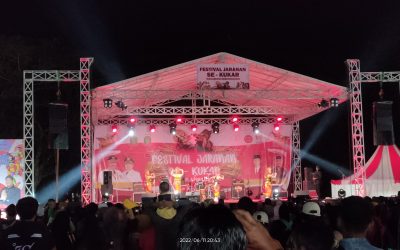 Antusias warga menyambut acara expo festival jajanan dan UMKM